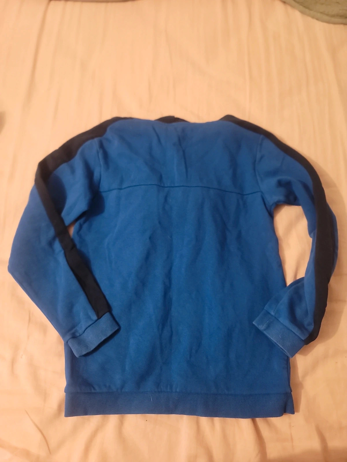 Gilet à capuche zippé – Kiabi – taille 12 ans / 152 cm 4