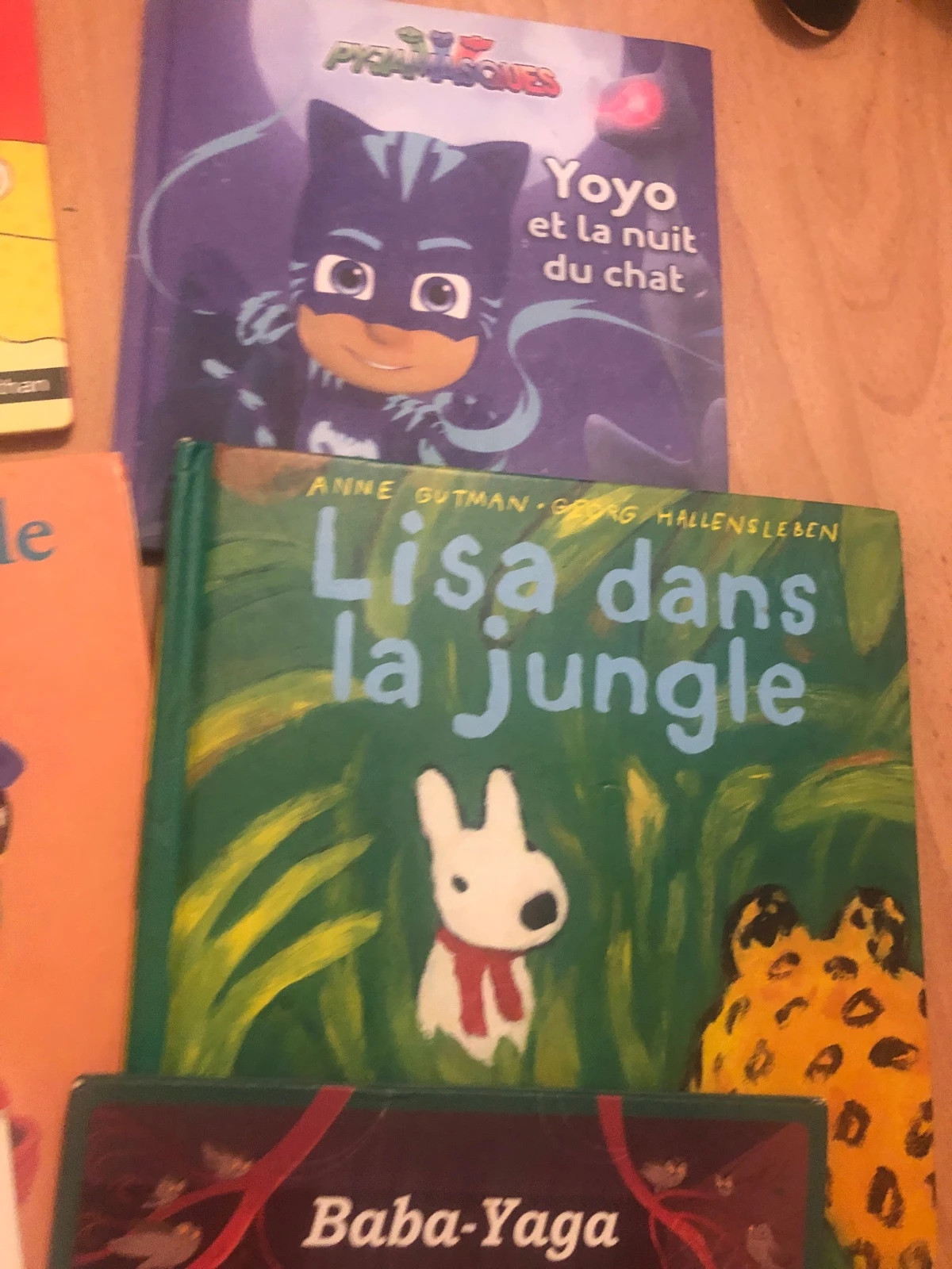 Lot de 8 livres enfants : T'choupi, P'tit Loup 4