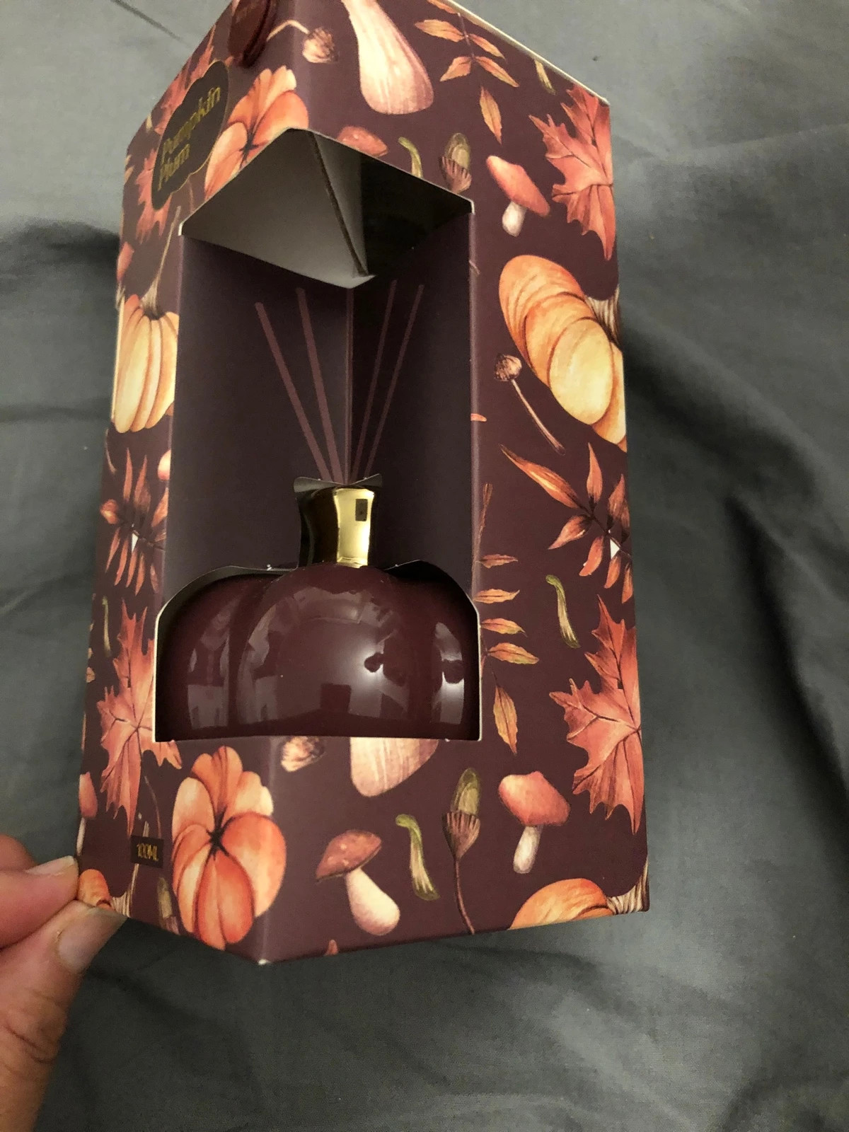 Diffuseur de parfum à bâtonnets Pumpkin Plum Ambiance automnale – Action 2