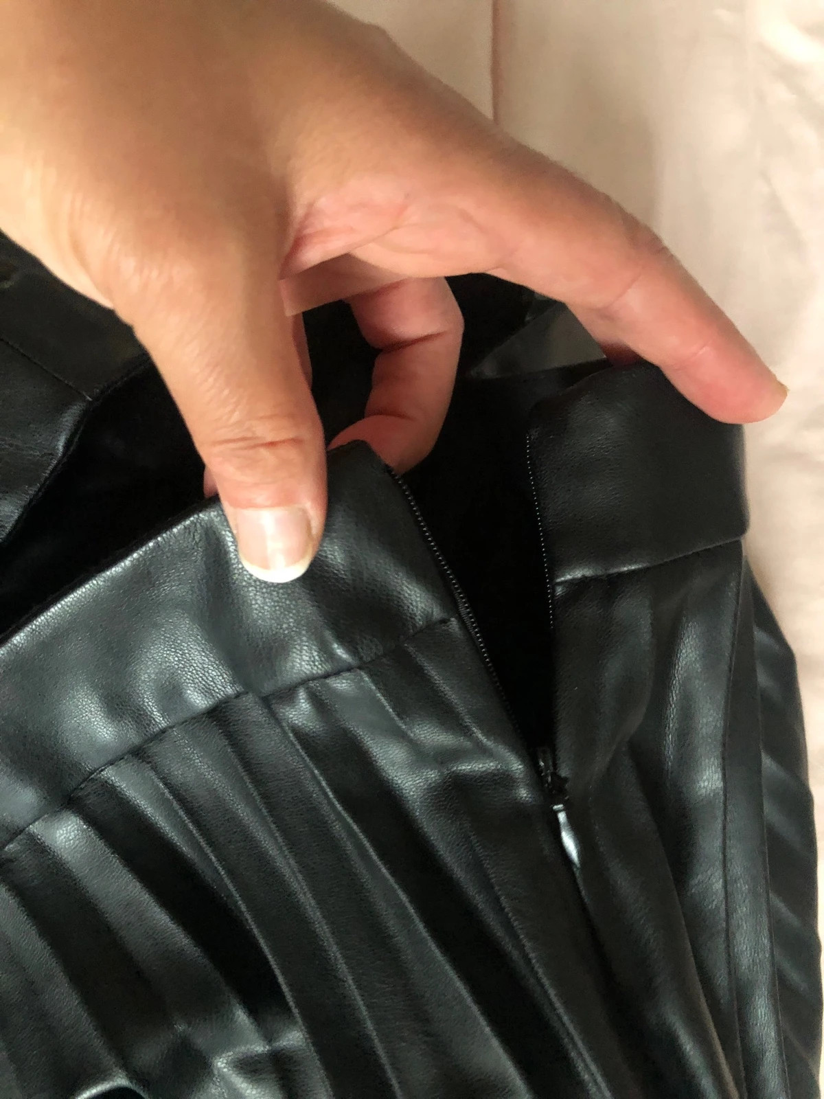 Jupe plissée Primark en similicuir noir – Primark – taille XL / 42 / 14 3