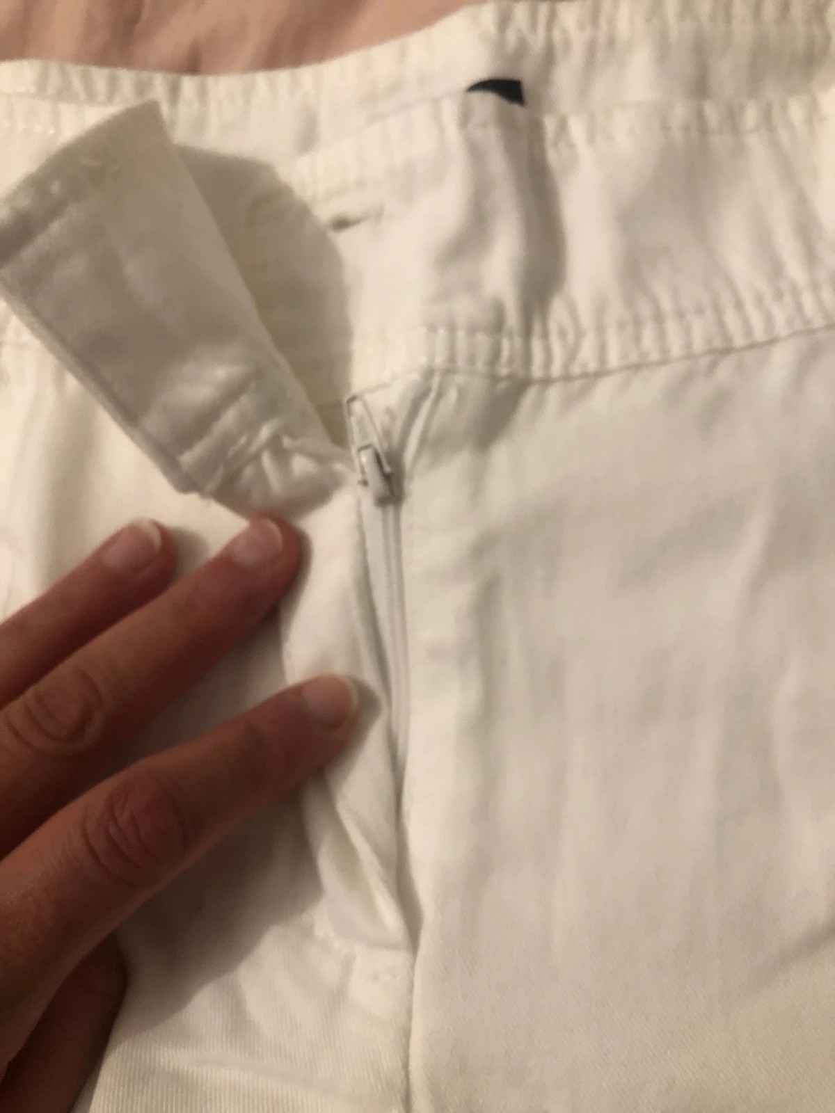 Pantacourt Blanc Femme H&M – Taille 38 – À Recoudre (Bouton Fourni) – H&M – taille M / 38 / 10 5