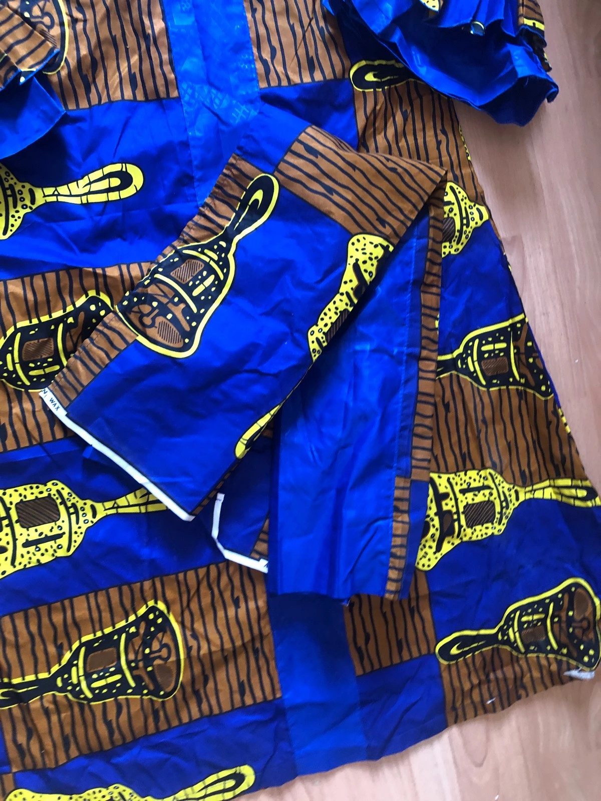 Robe longue / Boubou africain traditionnel Wax & Bazin – Bleu roi & Jaune – taille L / 40 / 12 5