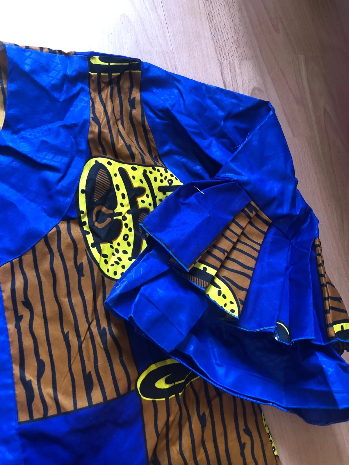 Robe longue / Boubou africain traditionnel Wax & Bazin – Bleu roi & Jaune – taille L / 40 / 12 4