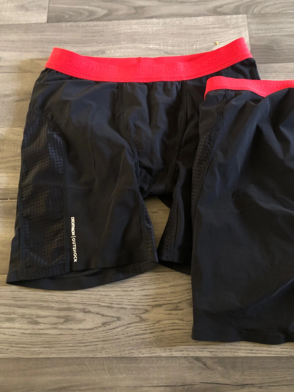 Short de sport les 2 – Decathlon – taille L / 40 / 12 2