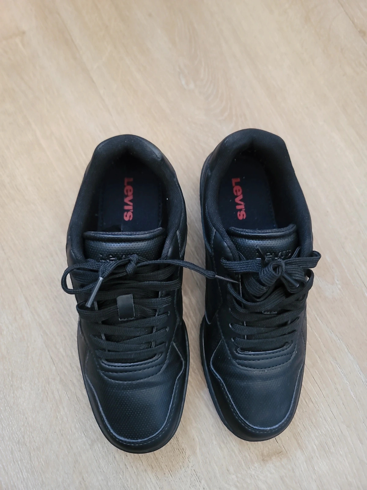 Baskets Levi's noires femme – Taille 38 – Levi's – taille 38 2