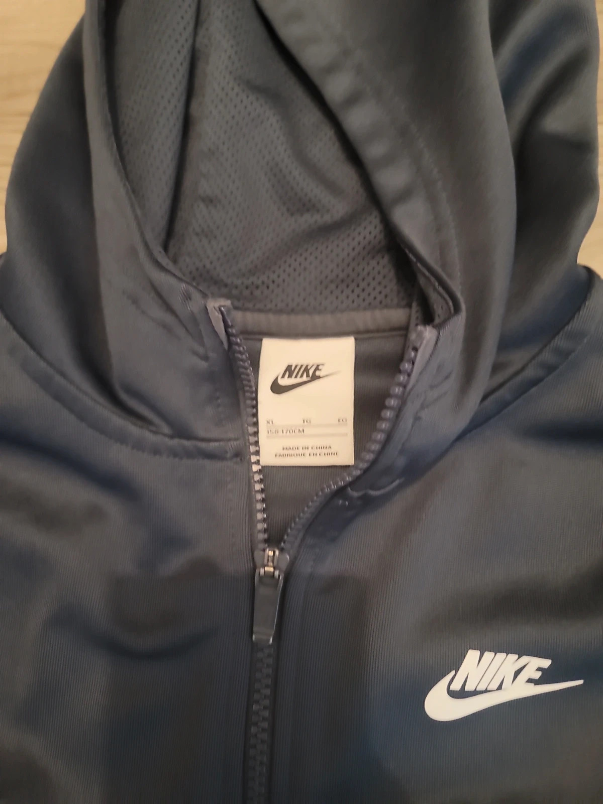 Veste Nike zippée à capuche bleu marine – Taille xl – Très bon état – Nike – taille XL 2