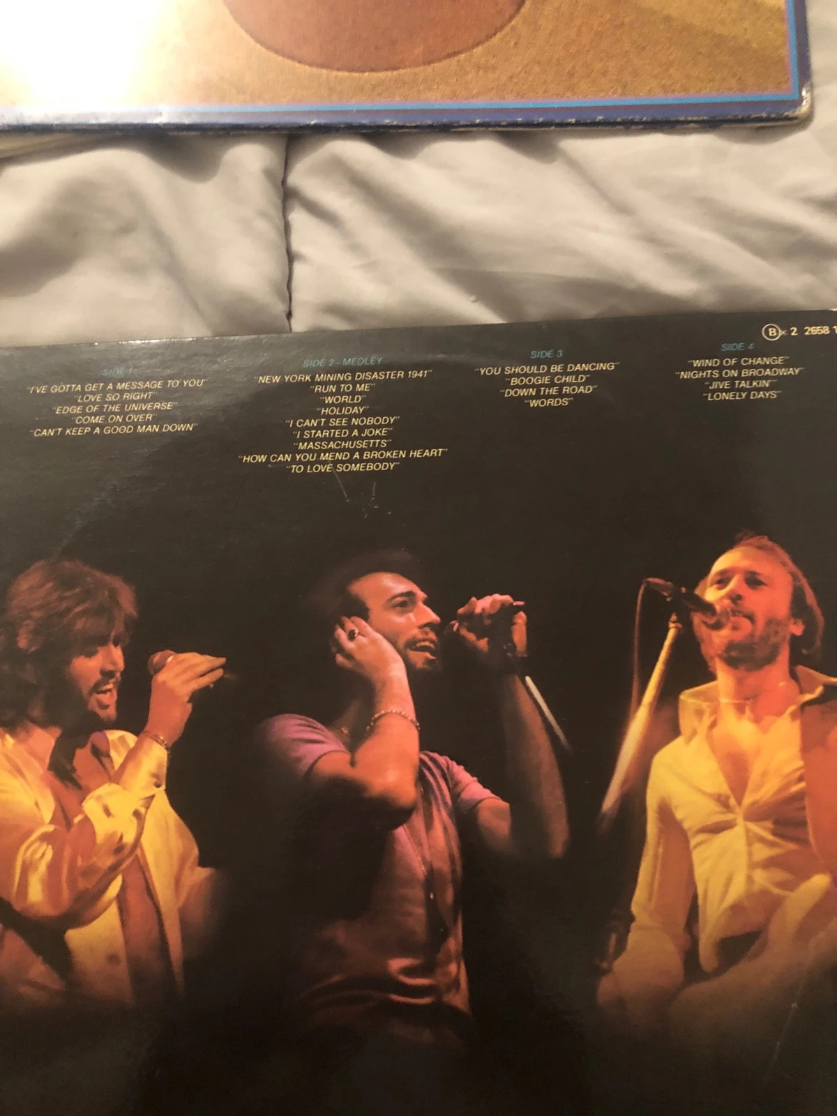 Vinyle Bee Gees – Here At Last.Bee Gees.Live 1977 5