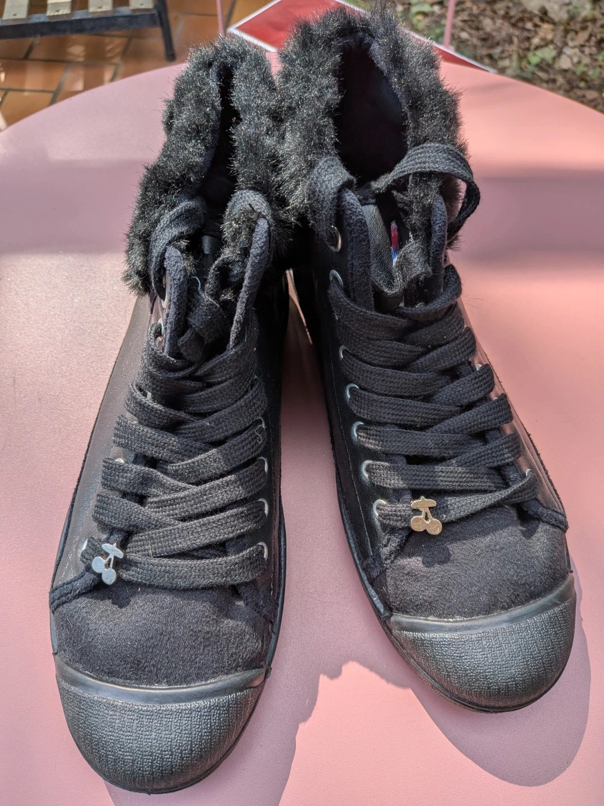 Baskets noire – Le Temps des Cerises – taille 38 5