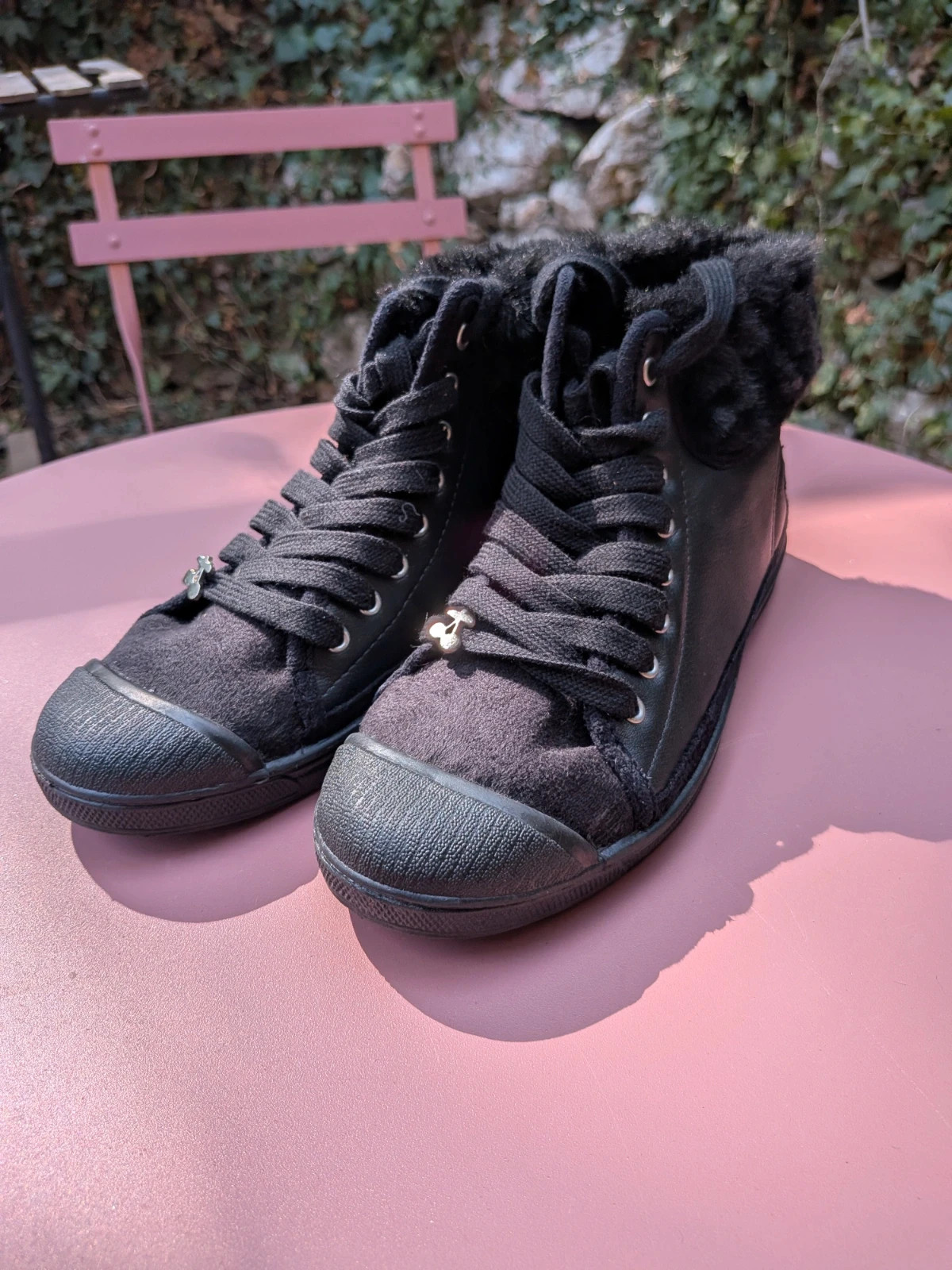 Baskets noire