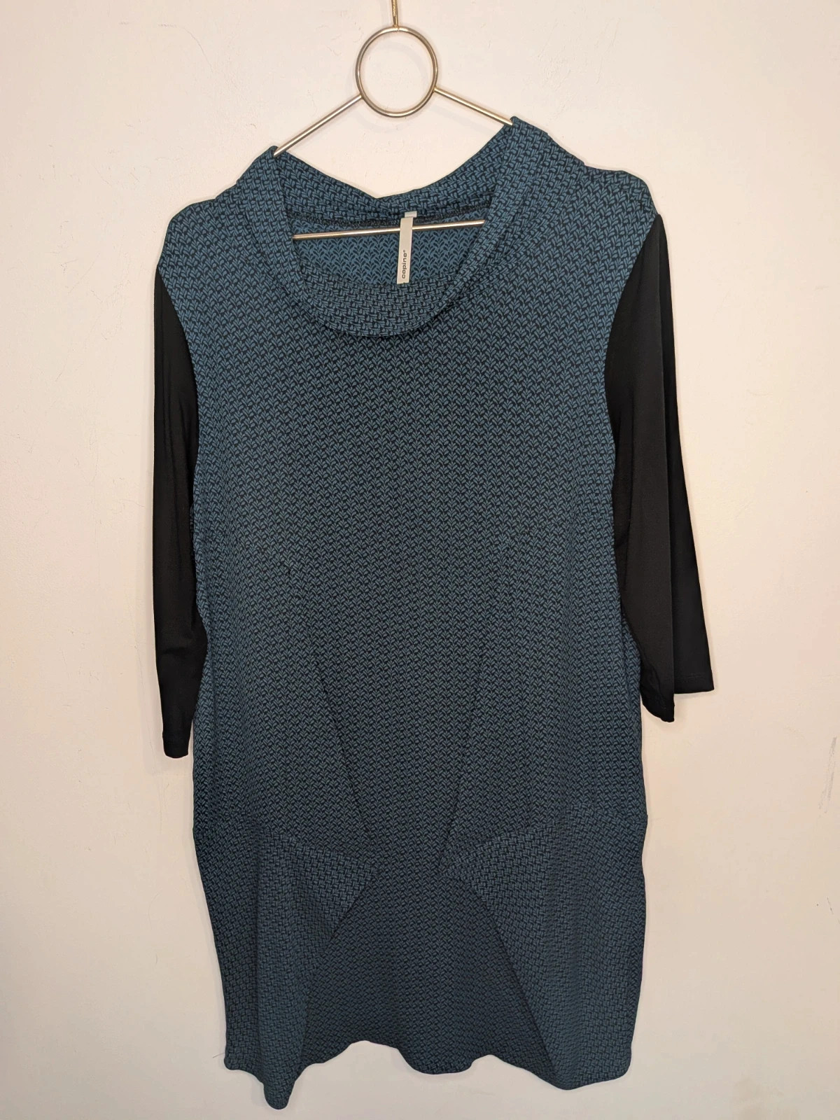 Robe Nine