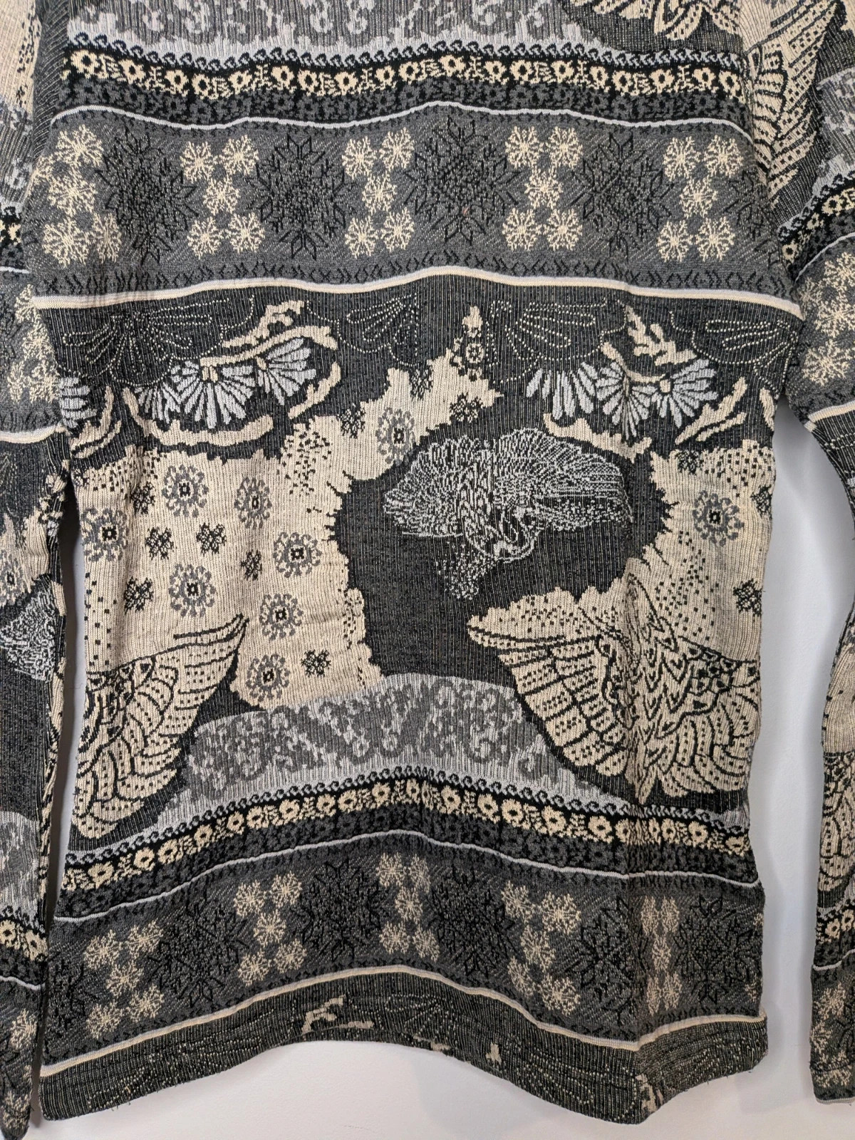 Pull à motifs – J.J. Garella – taille M / 38 / 10 3
