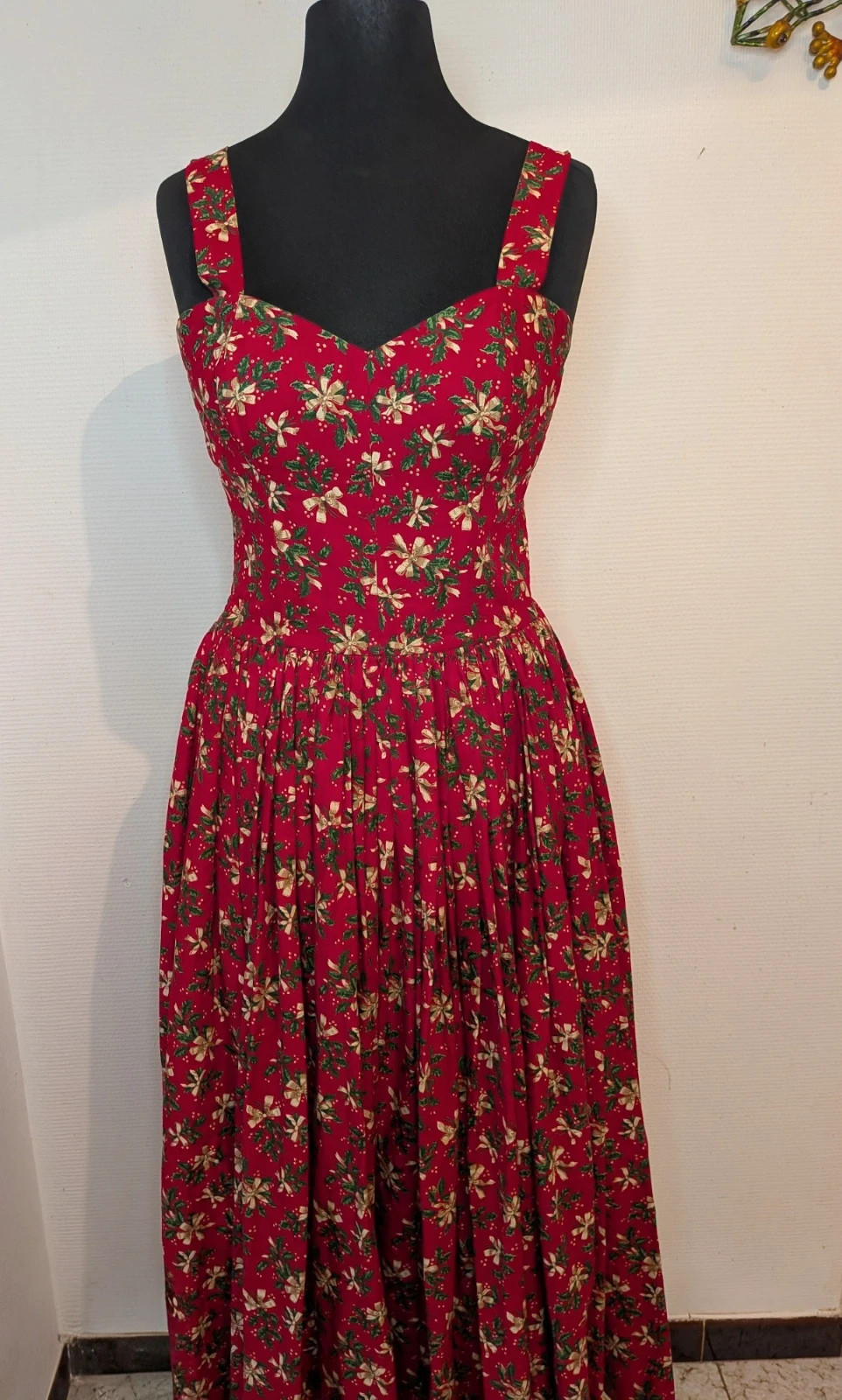 Robe faite main – diable noir – taille M / 38 / 10