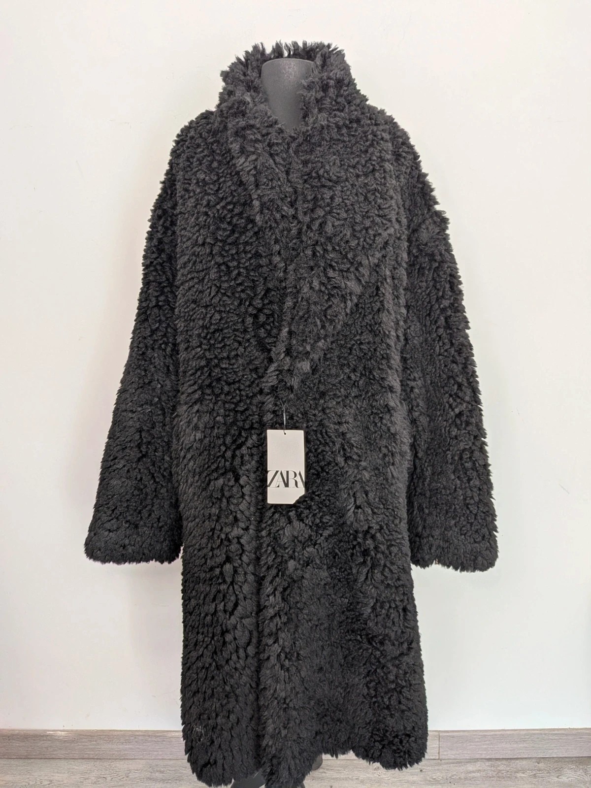 Maxi manteau en fausse fourrure