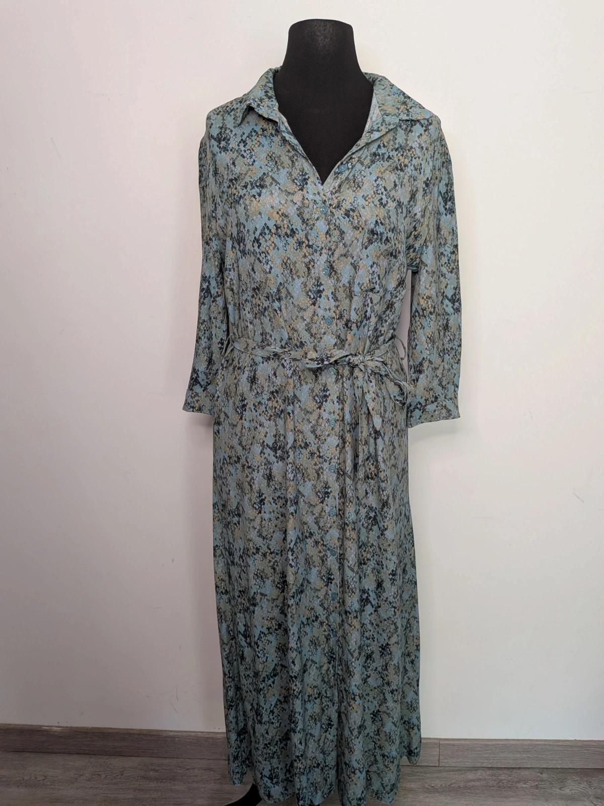Robe Erika