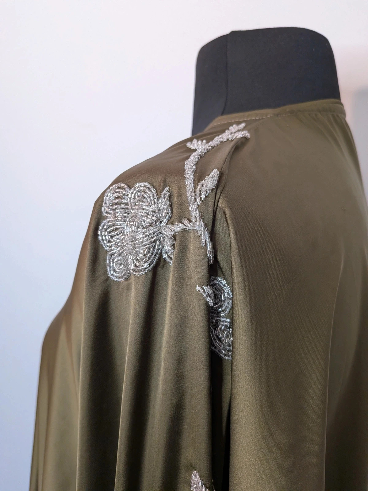 Authentique Abaya du Qatar – inconnue – taille Taille unique 5