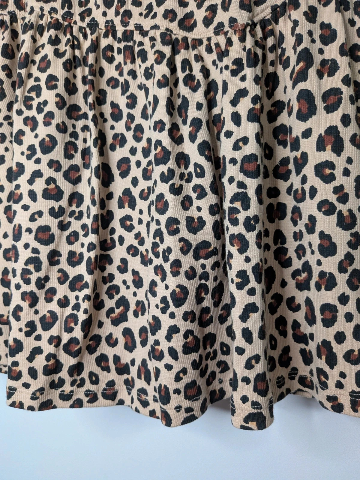 Jupe Léopard – IKKS – taille 12 ans / 152 cm 3
