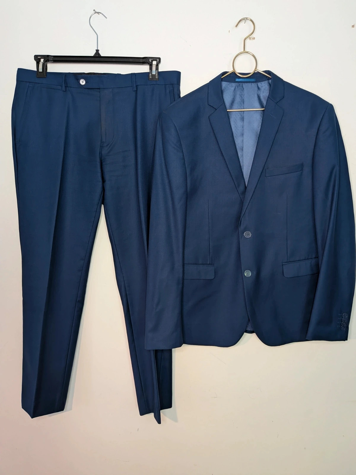Costume bleu