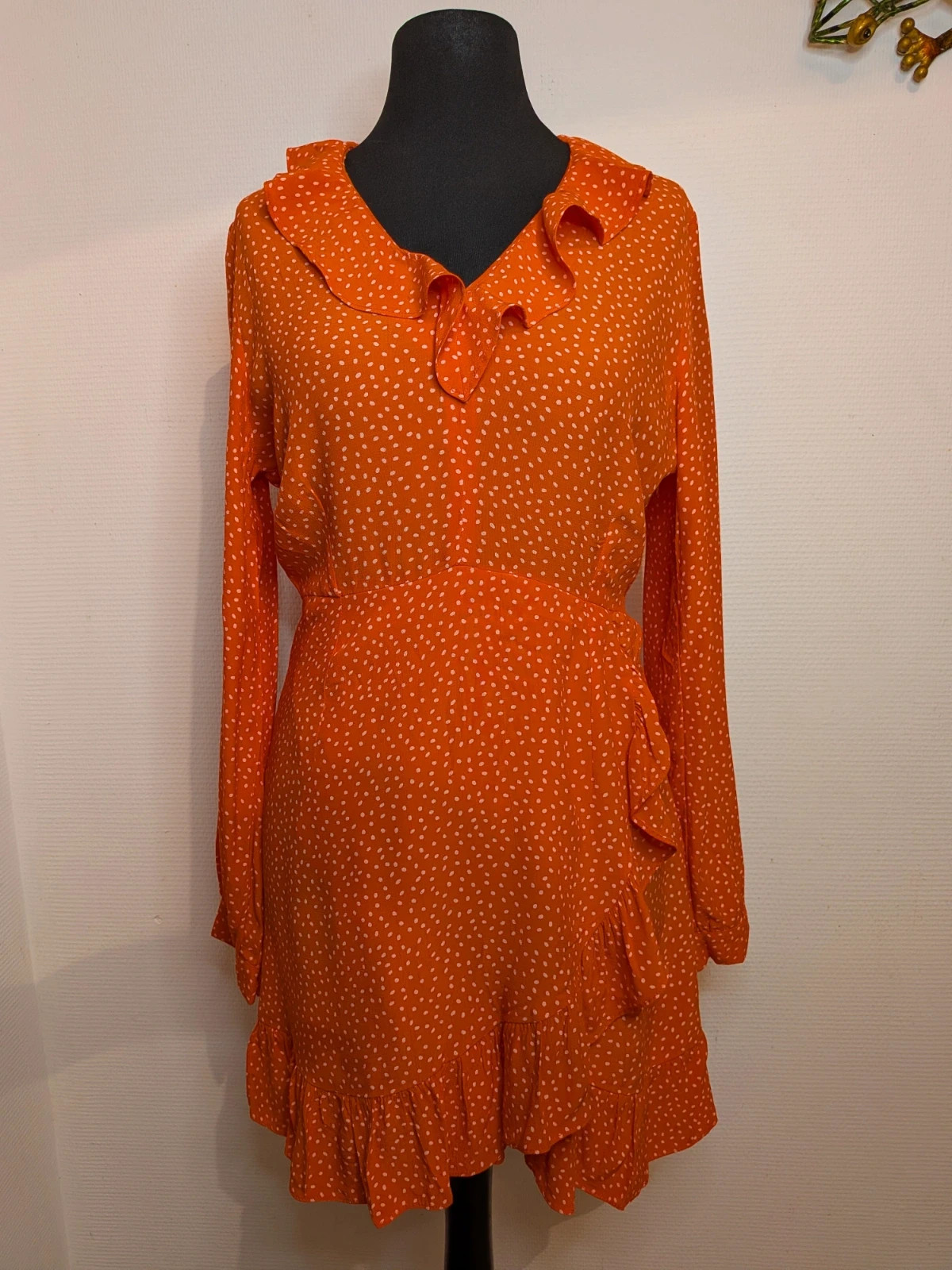 Robe à froufrous