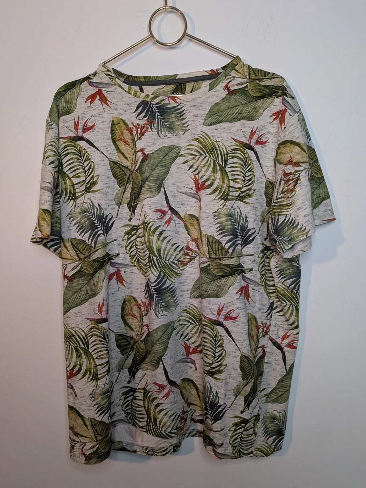 T-shirt exotique