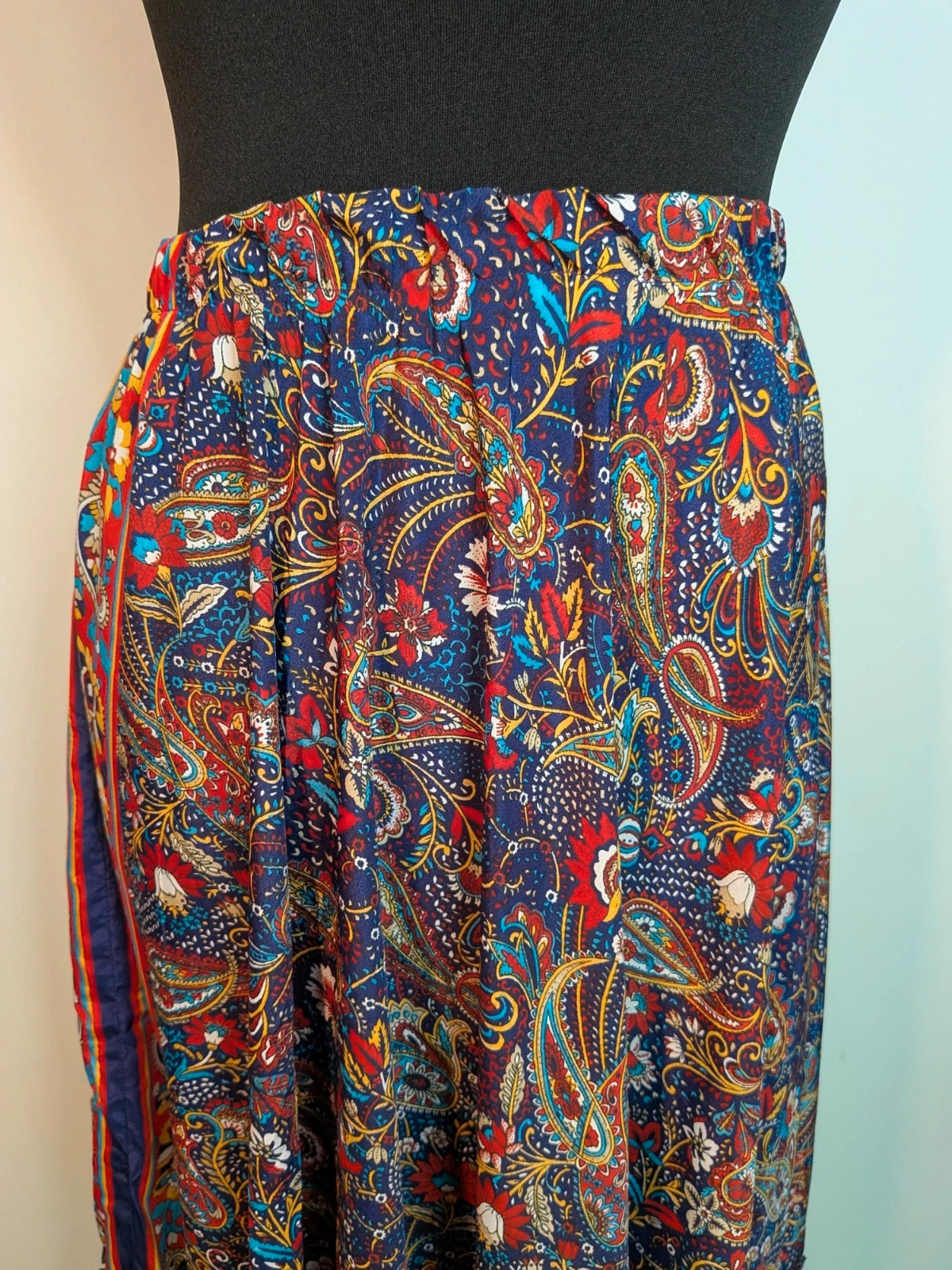 Jupe colorée – inconnue – taille S / 36 / 8 2