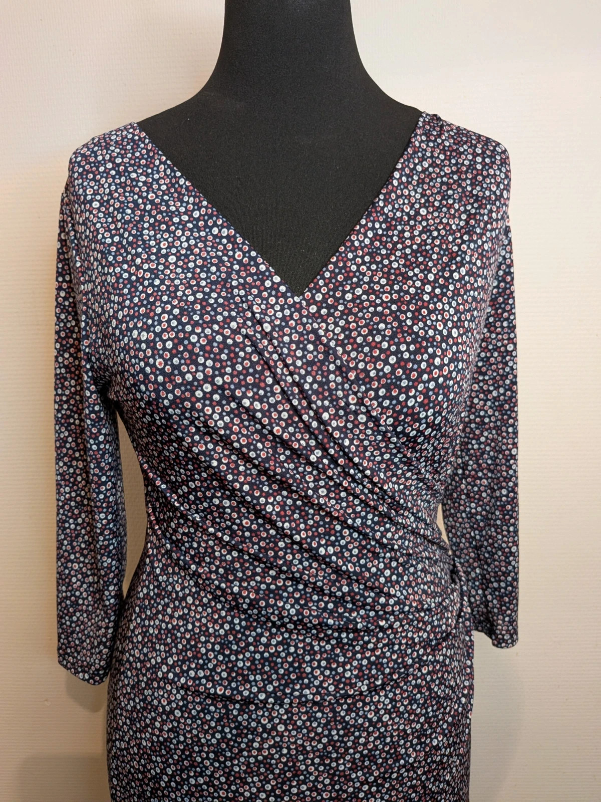 Robe cache-coeur – taille M / 38 / 10 2