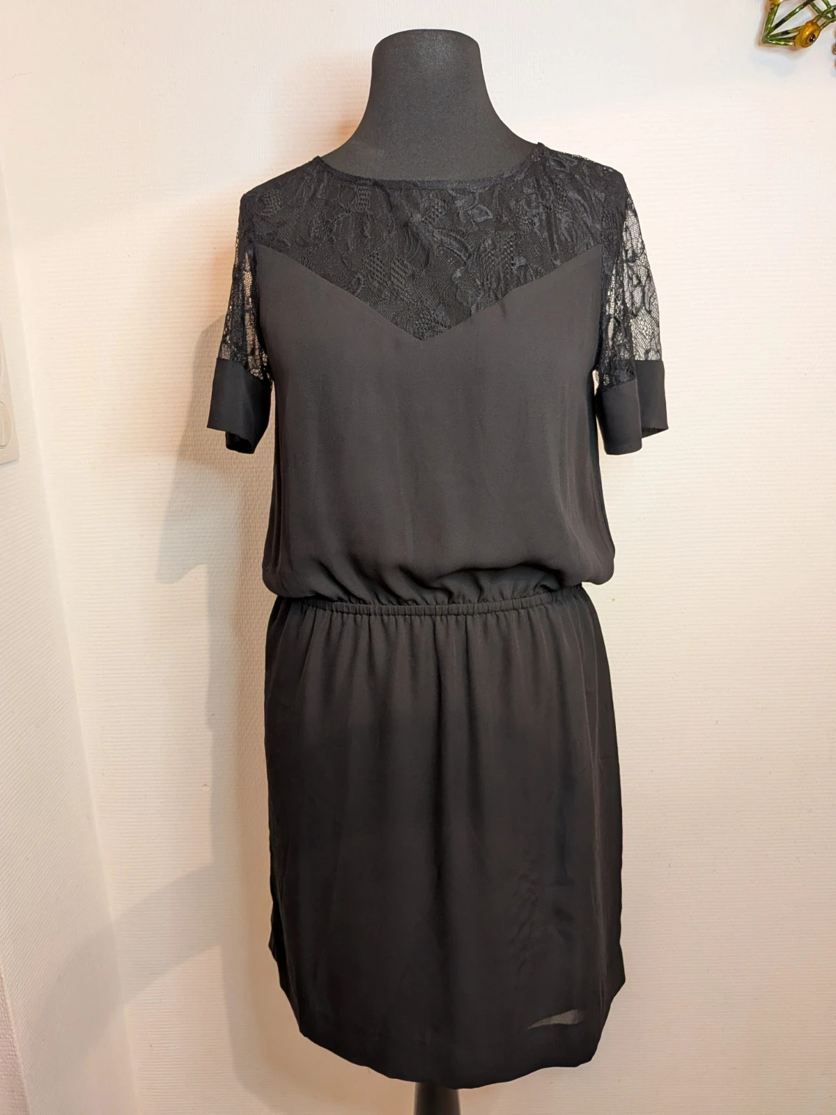 Robe noire