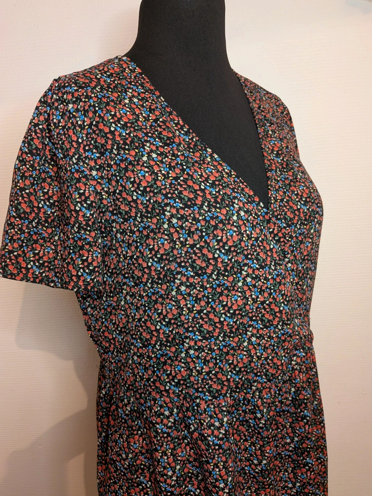 Robe fleurie – Peace n' Love – taille L / 40 / 12 4
