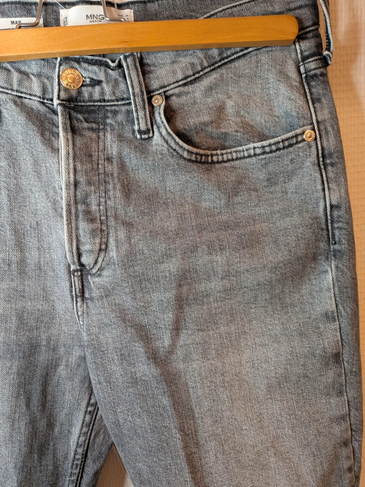 Jeans droit – Mango – taille M / 38 / 10 2