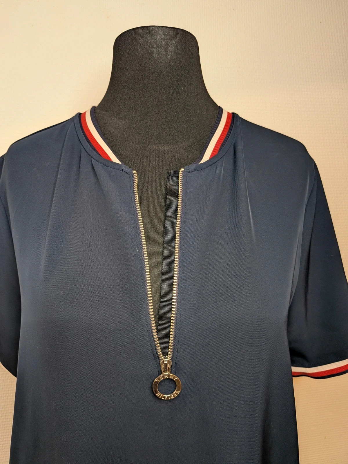 Robe sport – Tommy Hilfiger – taille M / 38 / 10 3