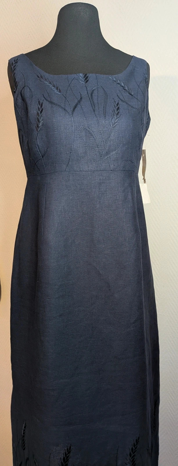 Robe en lin brodée – Sak's – taille L / 40 / 12 4