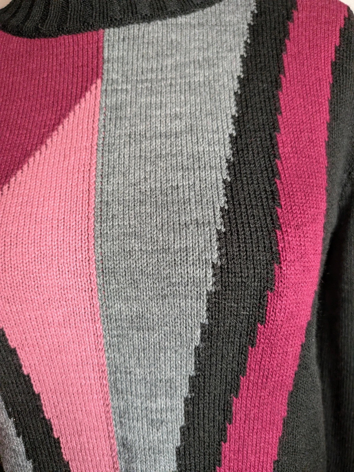 Pull géométrique – Afibel – taille M / 38 / 10 2