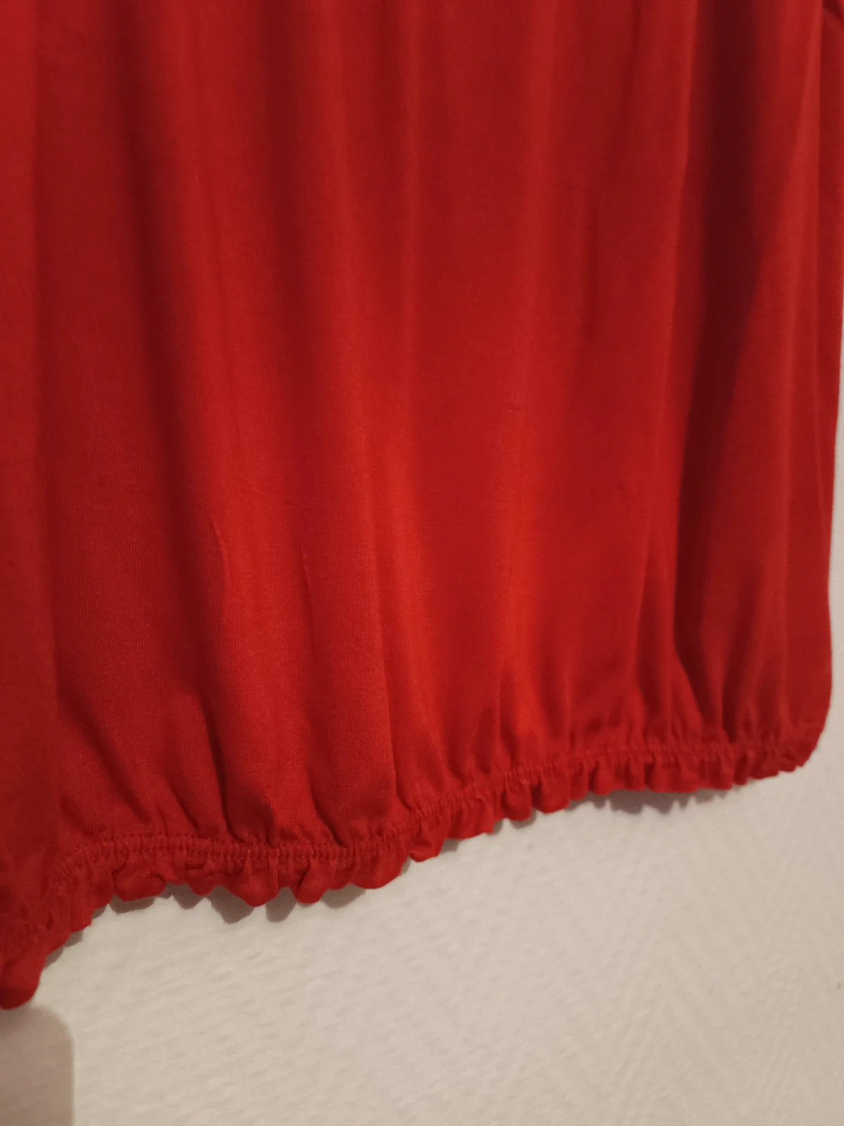 T-shirt rouge – taille L / 40 / 12 4