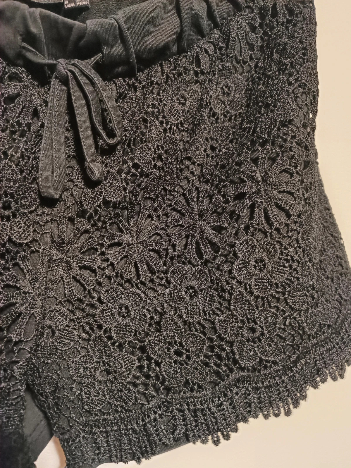 Short en dentelle – Esmara – taille XL / 42 / 14 2