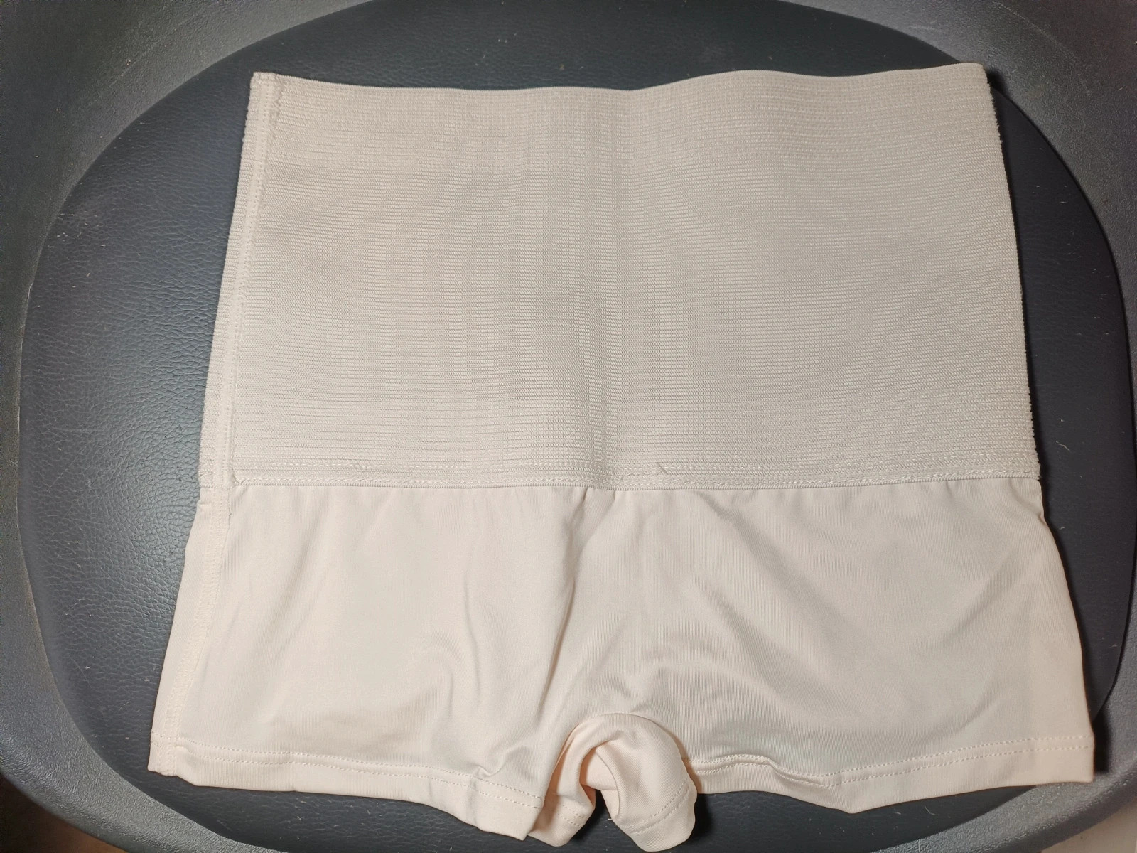 Gaine neuve – taille S / 36 / 8 2