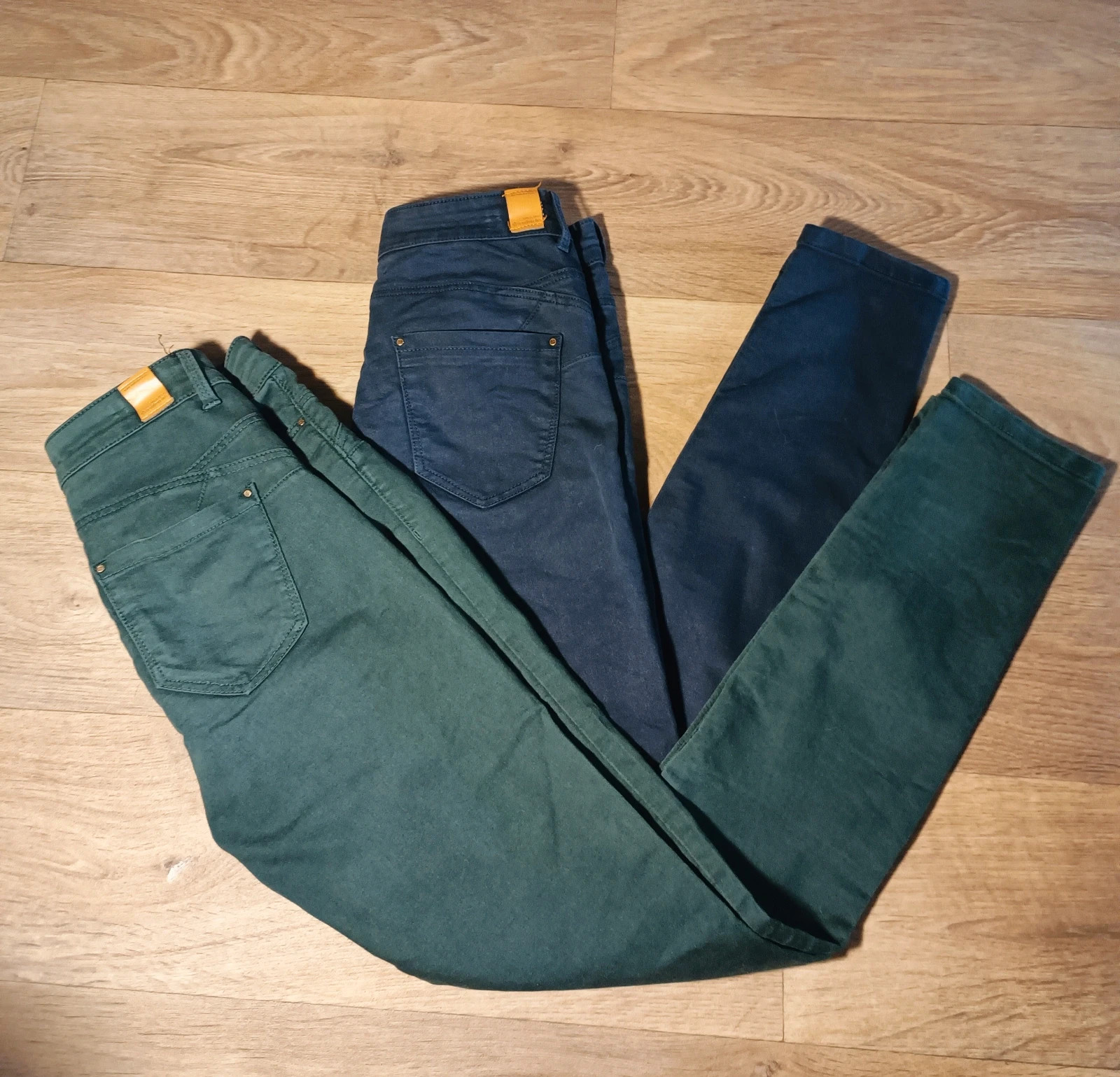 Lot de deux pantalons – Stradivarius – taille XS / 34 / 6 3