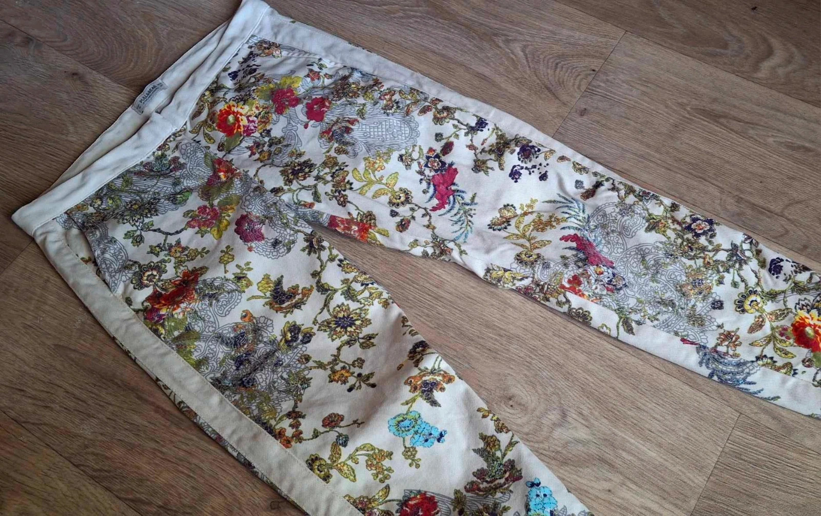 Pantalon fleuri