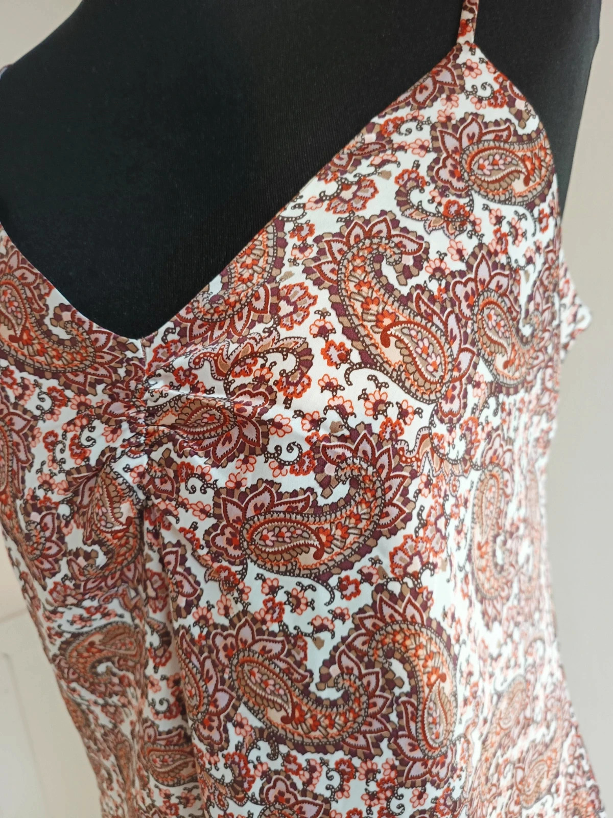 Robe légère – Stradivarius – taille L / 40 / 12 2