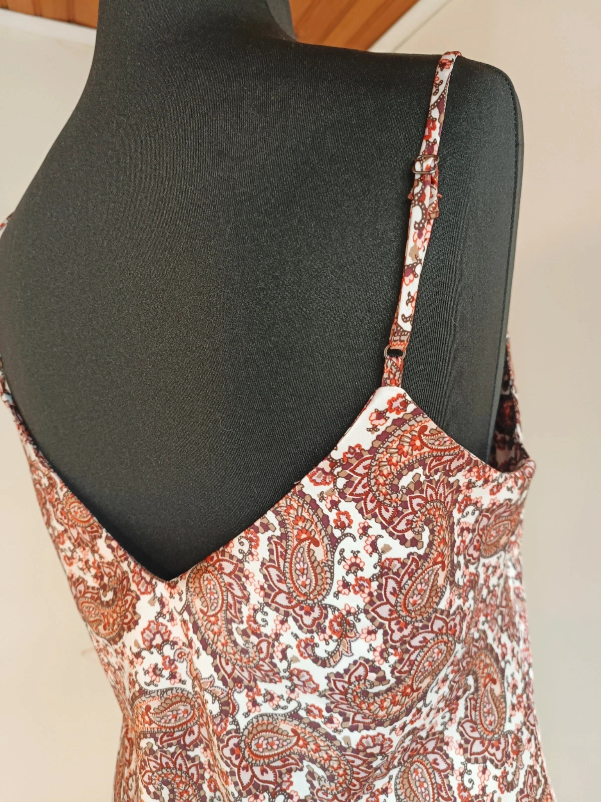 Robe légère – Stradivarius – taille L / 40 / 12 5