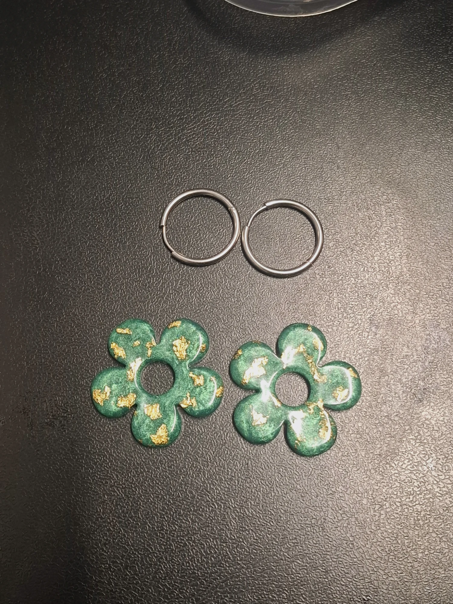 Boucle d’oreille fleurs 
