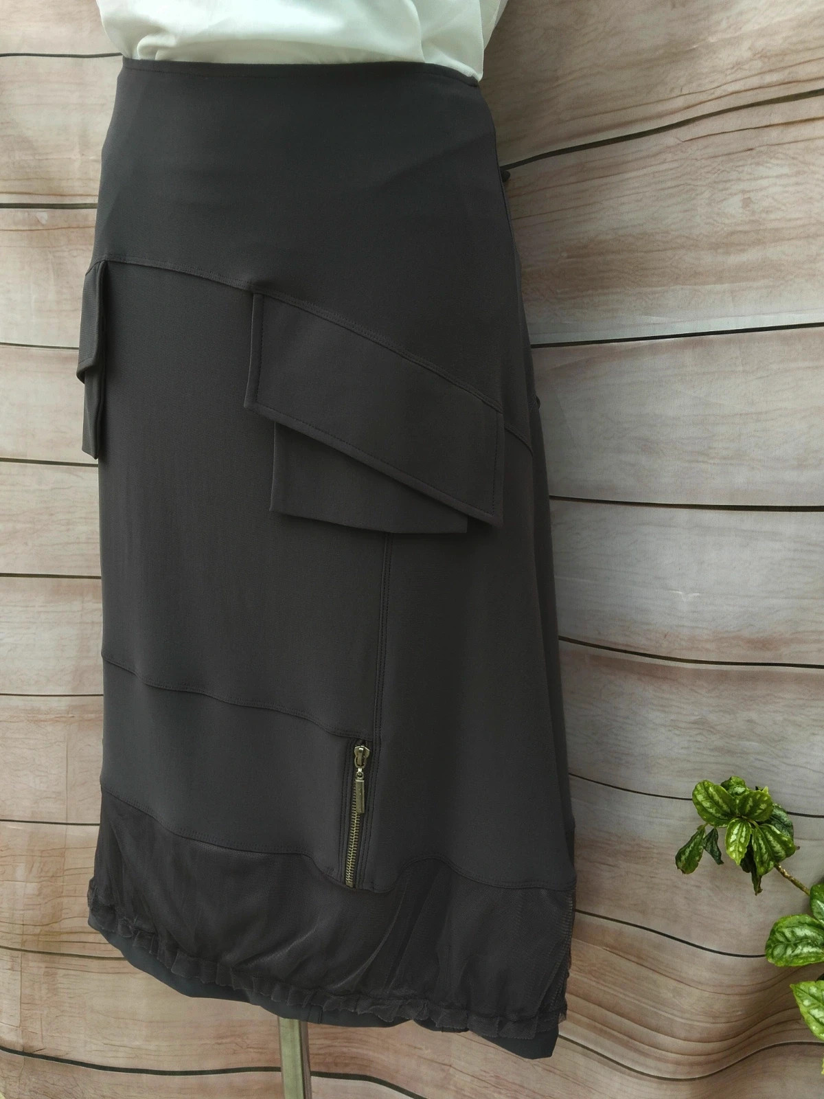Falda midi gris oscuro de Meri Esca 💜 – MERI ESCA – taille XL / 42 / 14 4
