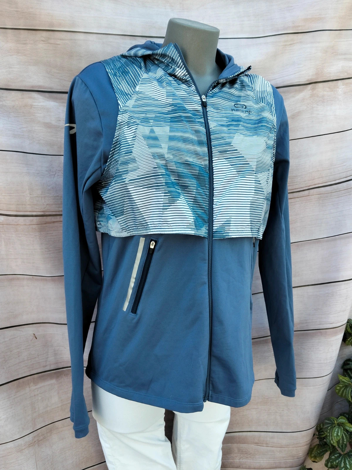 Chaqueta deportiva Kalenji azul con estampado geométrico talla 46 💜 – Decathlon – taille M / 38 / 10 2