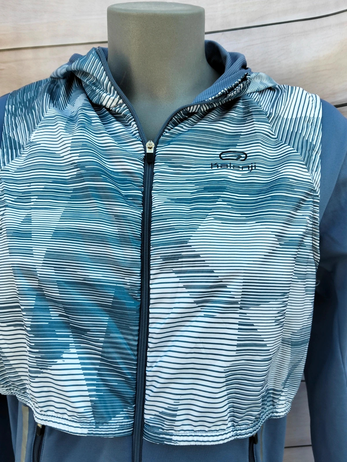 Chaqueta deportiva Kalenji azul con estampado geométrico talla 46 💜 – Decathlon – taille M / 38 / 10 4