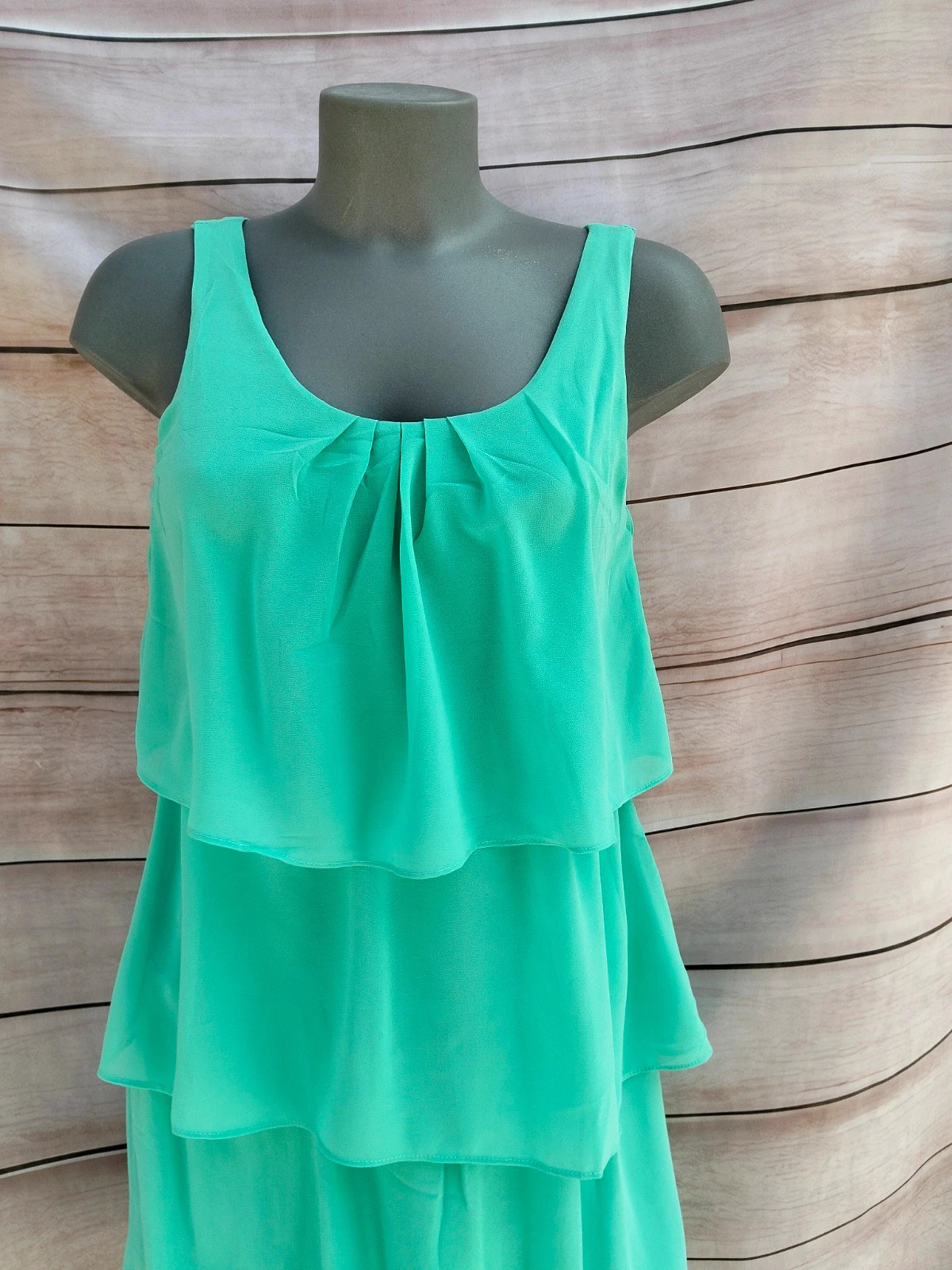 Vestido corto verde menta con volantes 💜 – La Boutique – taille S / 36 / 8 4