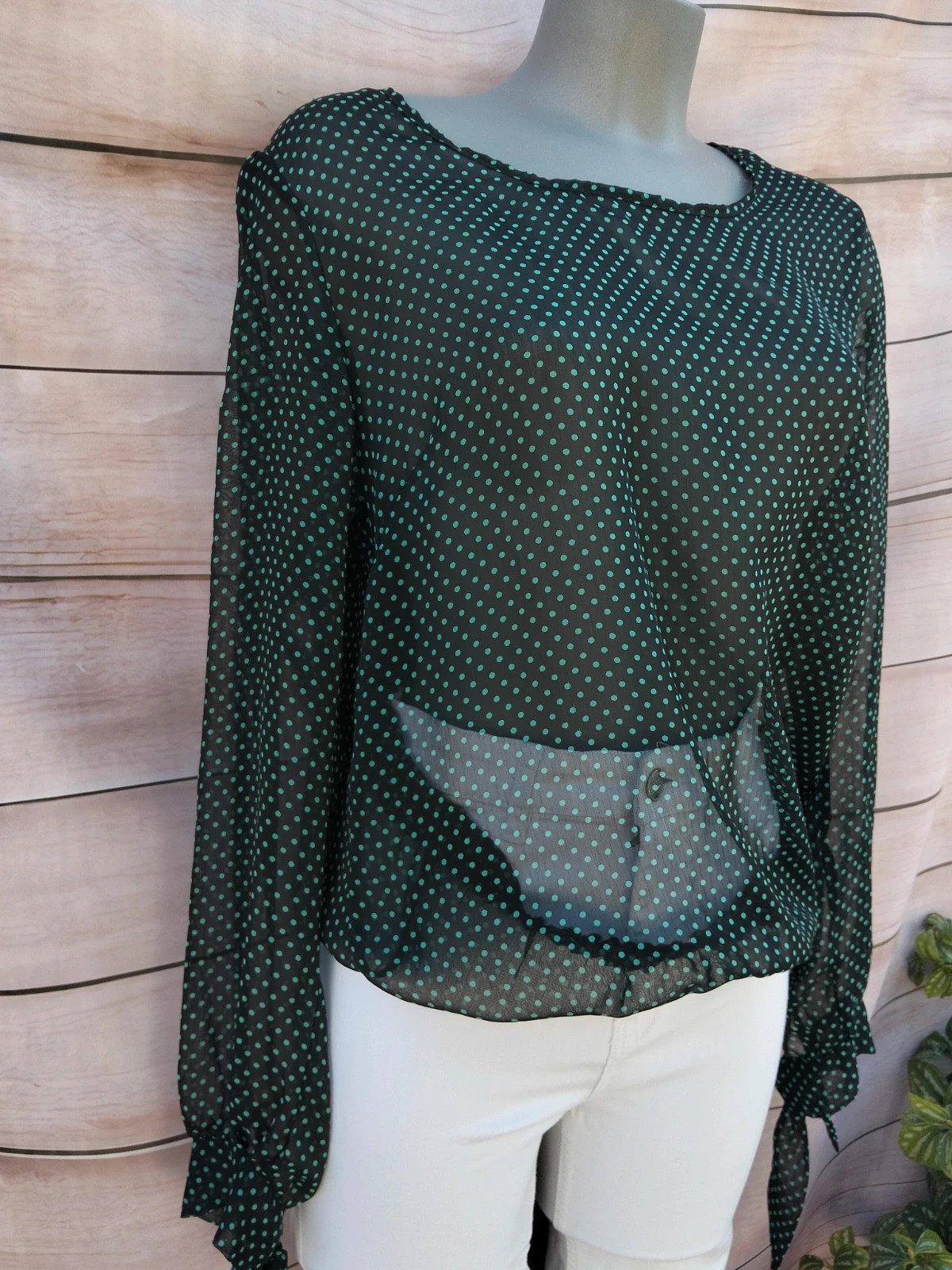 Blusa negra con lunares verde turquesa – Local – taille M / 38 / 10 3