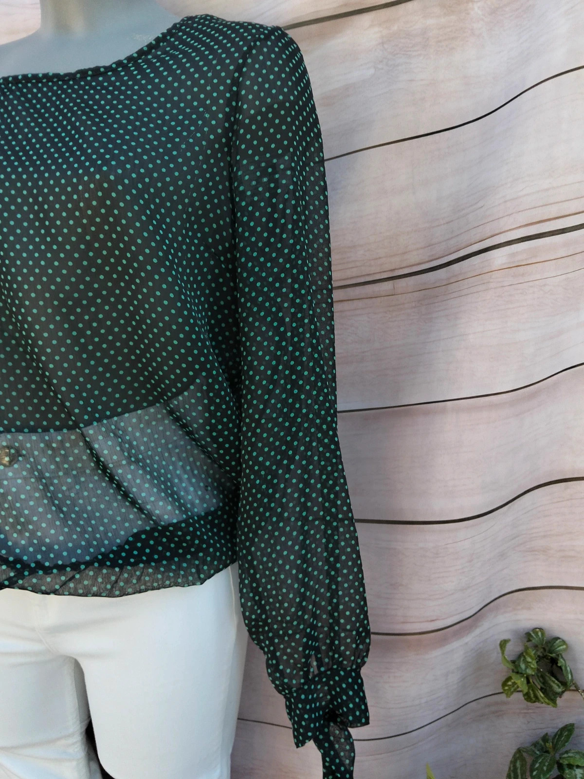 Blusa negra con lunares verde turquesa – Local – taille M / 38 / 10 4