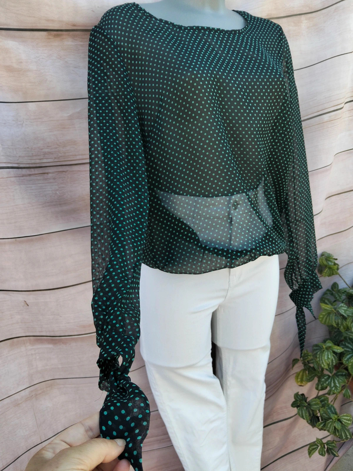 Blusa negra con lunares verde turquesa – Local – taille M / 38 / 10 5