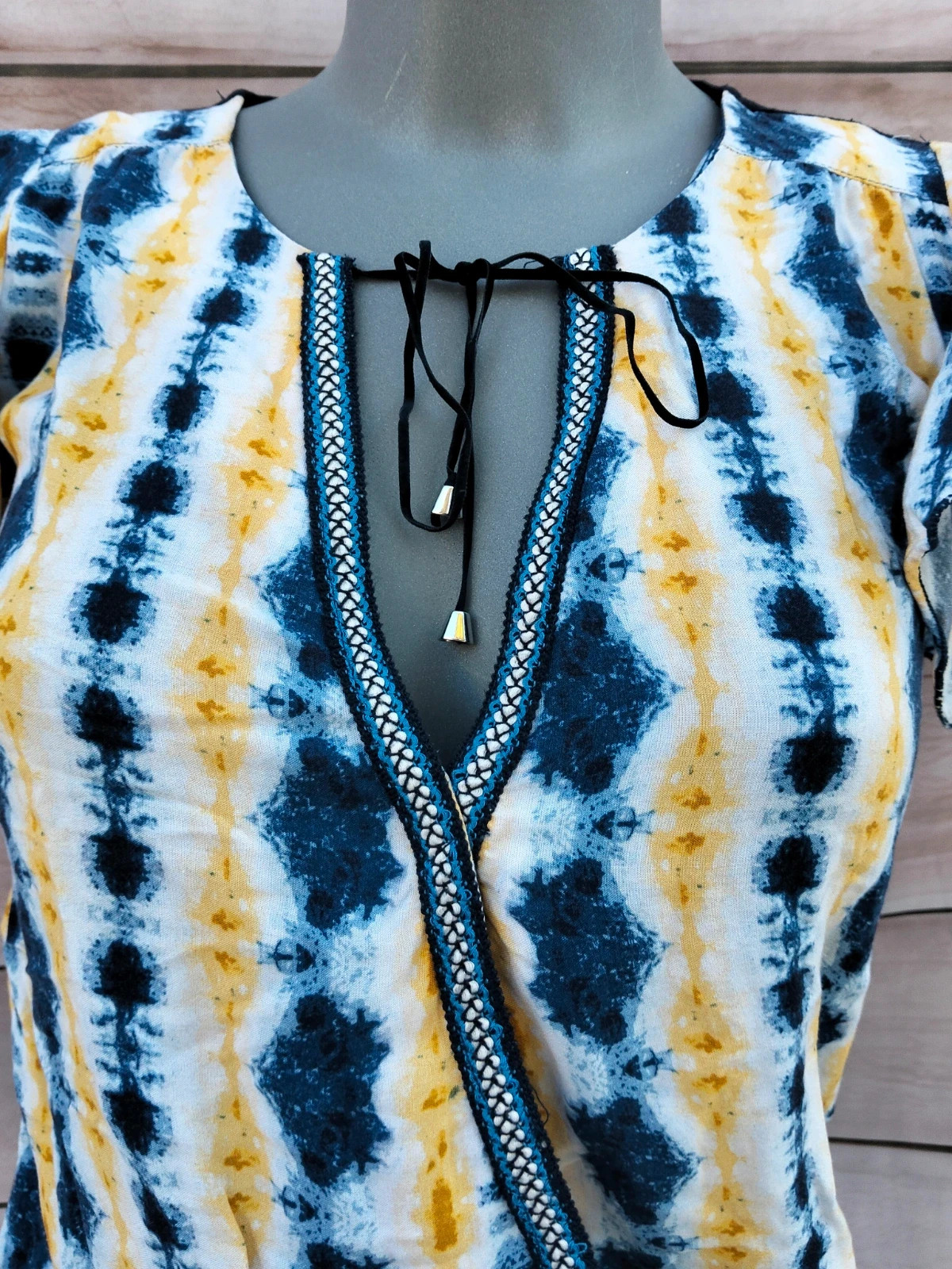 Blusa estilo tie-dye azul y amarillo Cache Cache Talla M 💜 – Cache Cache – taille M / 38 / 10 4