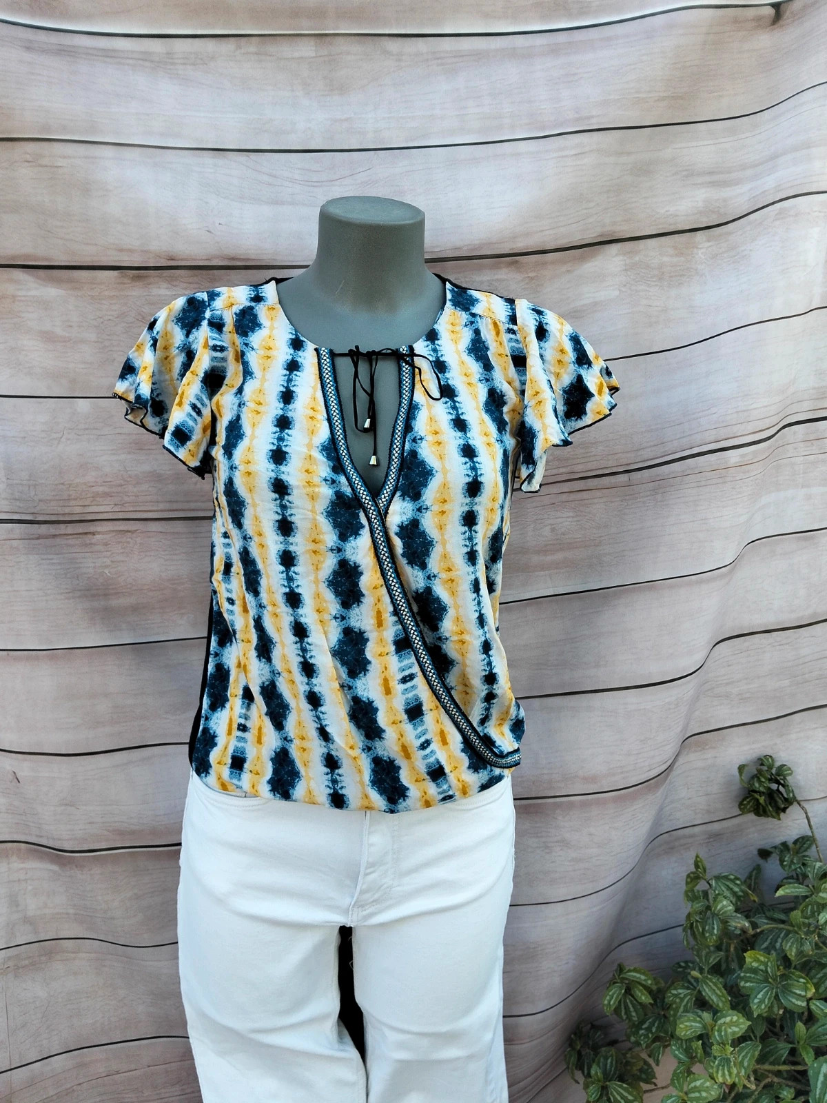 Blusa estilo tie-dye azul y amarillo Cache Cache Talla M 💜 – Cache Cache – taille M / 38 / 10