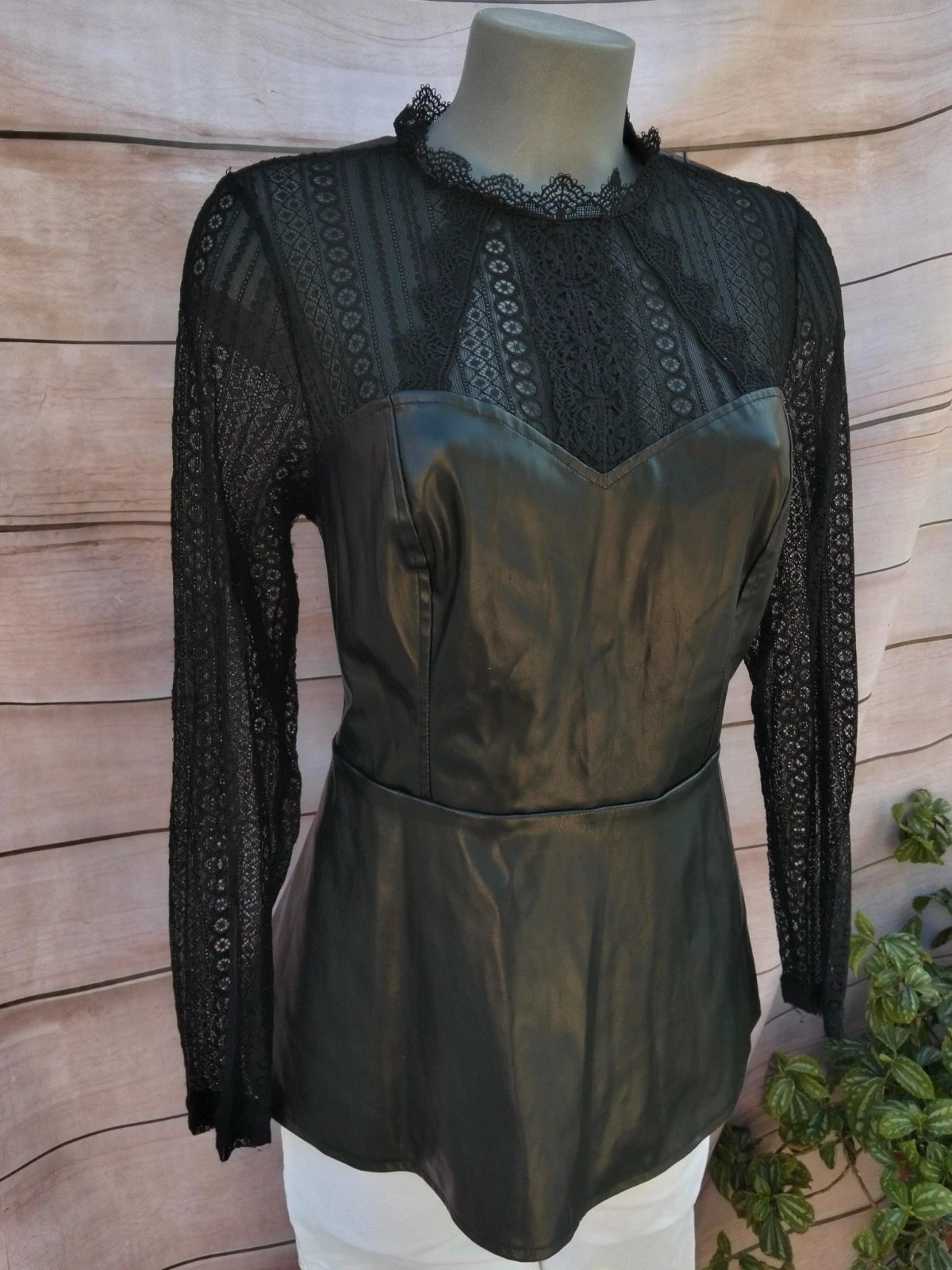 Blusa negra efecto piel y encaje 💜 – La Boutique – taille L / 40 / 12 2