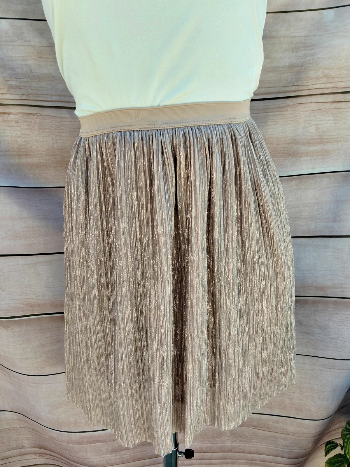 Falda corta plisada metalizada 💜 – Clockhouse – taille M / 38 / 10 2